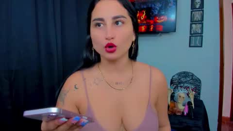Snapshot of sunshine_uwu22 chatting on October 20, 7:47 pm Andrea Rodriguez online show from October 20, 7:47 pm