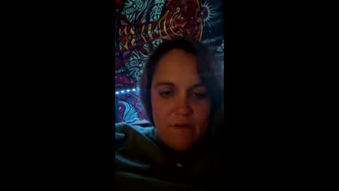 WATCHMEMAKEYOUCUM online show from May 5, 11:51 am