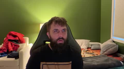 Snapshot of supbroitsmatt chatting on December 18, 2:12 pm Matt online show from December 18, 2:12 pm