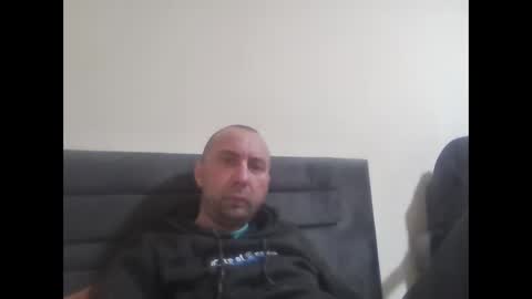 super42835015 online show from April 1, 7:33 pm