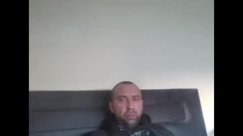 super42835015 online show from April 7, 3:45 pm