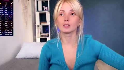 Snapshot of super_peach_stream chatting on September 22, 2:19 pm ANNApvt open full info in bio online show from September 22, 2:19 pm