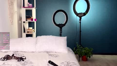 Snapshot of super_peach_stream chatting on November 4, 4:39 pm ANNApvt open full info in bio online show from November 4, 4:39 pm