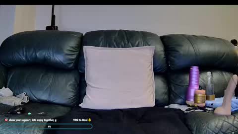 Snapshot of superduty5speed chatting on November 5, 5:07 am Thomas online show from November 5, 5:07 am