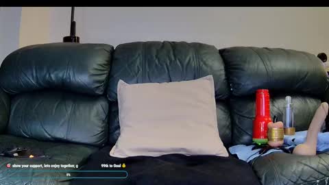 Snapshot of superduty5speed chatting on November 16, 7:52 pm Thomas online show from November 16, 7:52 pm