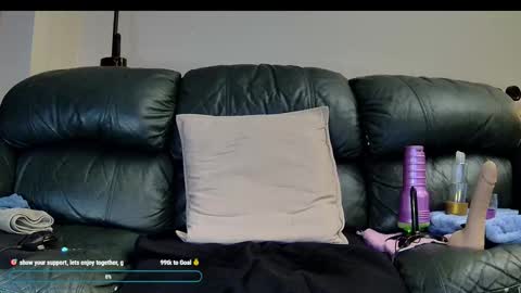 Snapshot of superduty5speed chatting on November 25, 4:34 am Thomas online show from November 25, 4:34 am