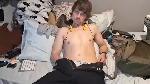 Snapshot of supergamer12656 chatting on March 13, 5:52 pm supergamer12656 online show from March 13, 5:52 pm