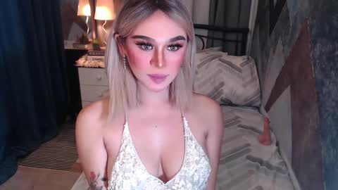 CARMINA online show from February 21, 1:39 am