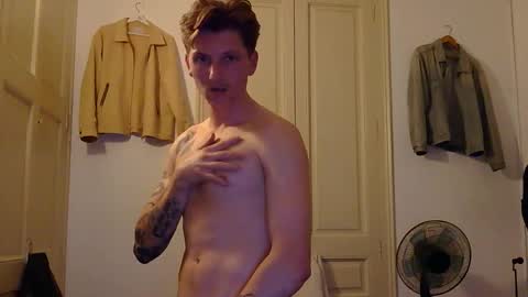 Ctrl My Body online show from December 13, 9:31 pm