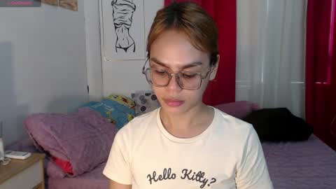 Snapshot of superhotvaleria chatting on September 11, 5:51 am Im val online show from September 11, 5:51 am