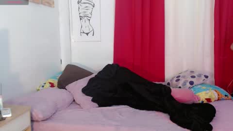 Snapshot of superhotvaleria chatting on September 12, 9:48 pm Im val online show from September 12, 9:48 pm