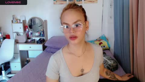 Im val online show from June 8, 1:09 am