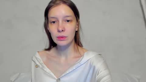 Una online show from February 24, 12:41 am