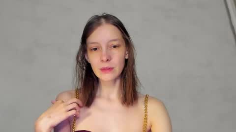 Una online show from May 27, 10:29 pm