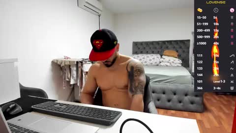 supermanboyxxl online show from October 17, 5:32 am