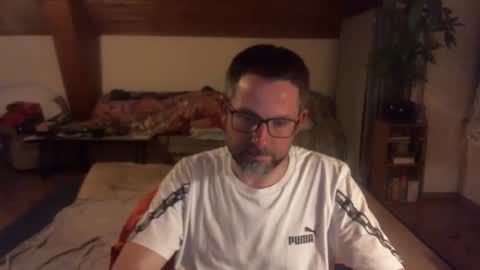 supersquirrel81 online show from December 16, 6:46 pm