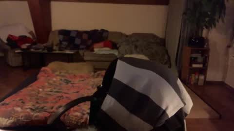 supersquirrel81 online show from March 21, 5:01 am