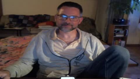 supersquirrel81 online show from April 19, 6:21 pm