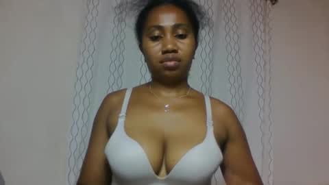 surbelle online show from April 18, 5:17 pm