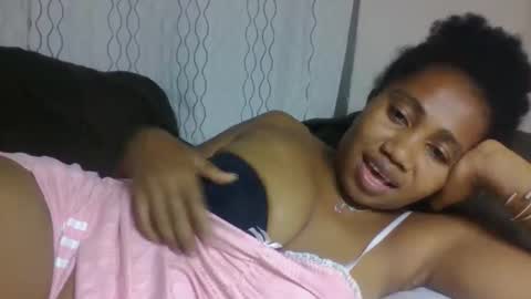 surbelle online show from April 22, 10:33 pm