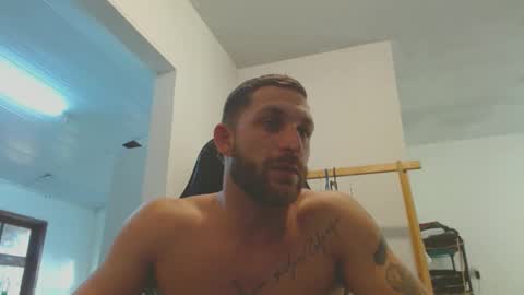surfdog95 online show from September 11, 8:09 pm