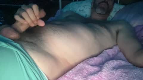 Snapshot of surfguy82 chatting on September 17, 4:47 am SurfGuy82 online show from September 17, 4:47 am