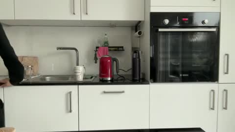 surfstar81 online show from February 1, 7:51 am