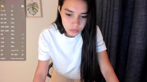 Snapshot of susan_arango chatting on January 24, 2:18 am susan love online show from January 24, 2:18 am