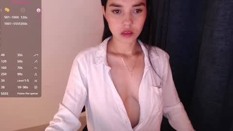 Snapshot of susan_arango chatting on February 16, 9:16 pm susan love online show from February 16, 9:16 pm