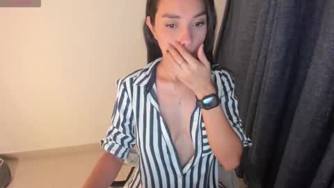 Snapshot of susan_arango chatting on October 1, 11:33 pm susan love online show from October 1, 11:33 pm