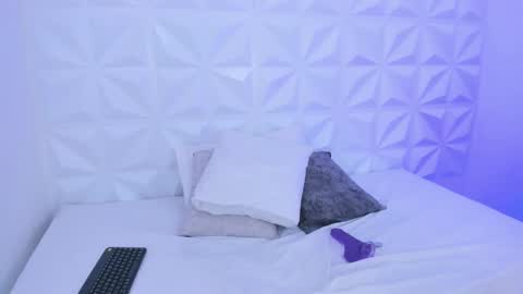 Susan online show from November 14, 9:02 pm