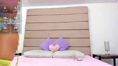 Susan online show from September 19, 9:37 pm