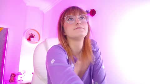 Snapshot of susan_hottye_ chatting on December 14, 6:30 pm Susan online show from December 14, 6:30 pm