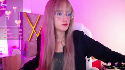 Snapshot of susan_hottye_ chatting on December 18, 11:34 am Susan online show from December 18, 11:34 am