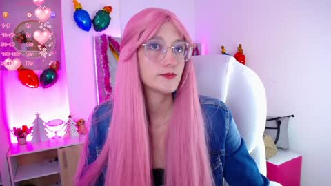 Snapshot of susan_hottye_ chatting on December 23, 11:36 am Susan online show from December 23, 11:36 am