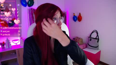 Snapshot of susan_hottye_ chatting on December 27, 11:28 am Susan online show from December 27, 11:28 am