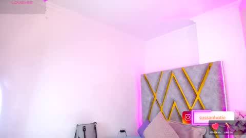 Snapshot of susan_hottye_ chatting on September 15, 11:32 am Susan online show from September 15, 11:32 am