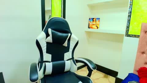 susan online show from November 14, 7:01 pm