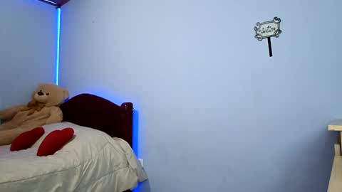 Snapshot of susan_ramires chatting on December 19, 7:18 pm susan ramires online show from December 19, 7:18 pm