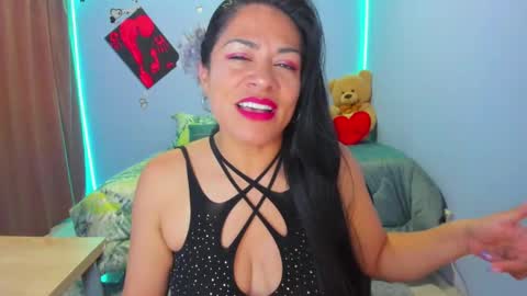 Snapshot of susan_ramires chatting on February 14, 11:31 pm susan ramires online show from February 14, 11:31 pm