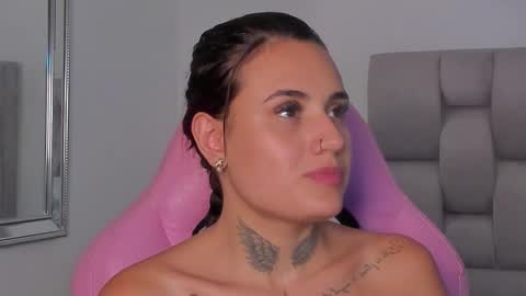 Susan online show from September 16, 7:48 pm