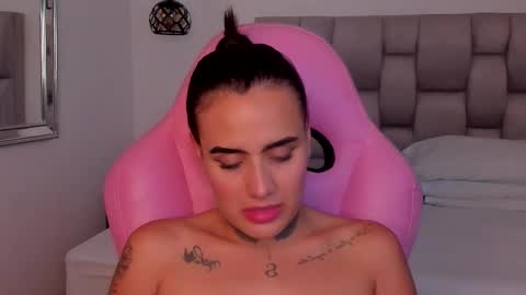 Susan online show from November 7, 9:26 pm