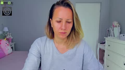 Snapshot of susanjewel chatting on December 4, 8:34 am SusanJewel online show from December 4, 8:34 am