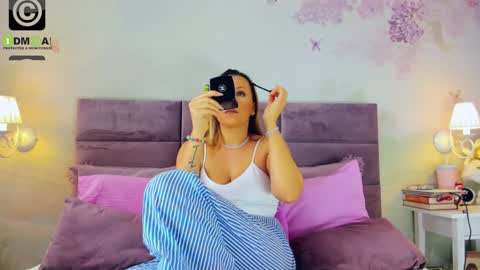 Snapshot of susanjewel chatting on January 21, 8:19 am SusanJewel online show from January 21, 8:19 am