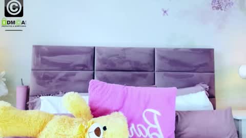 Snapshot of susanjewel chatting on February 17, 9:46 am SusanJewel online show from February 17, 9:46 am