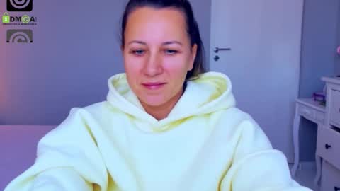 Snapshot of susanjewel chatting on September 18, 6:37 am SusanJewel online show from September 18, 6:37 am