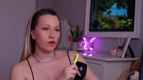 SusanJewel online show from March 27, 7:47 am