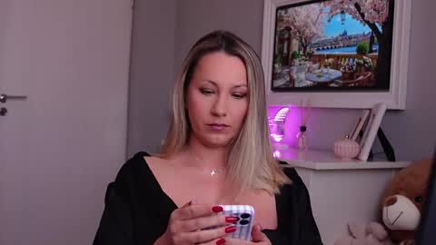 SusanJewel online show from April 15, 6:53 am