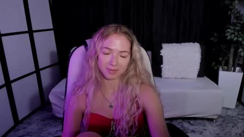 Susan online show from October 24, 2:52 am