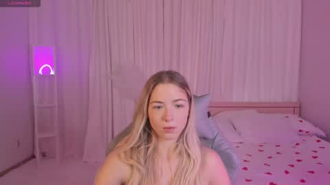 Susan online show from November 25, 3:39 am